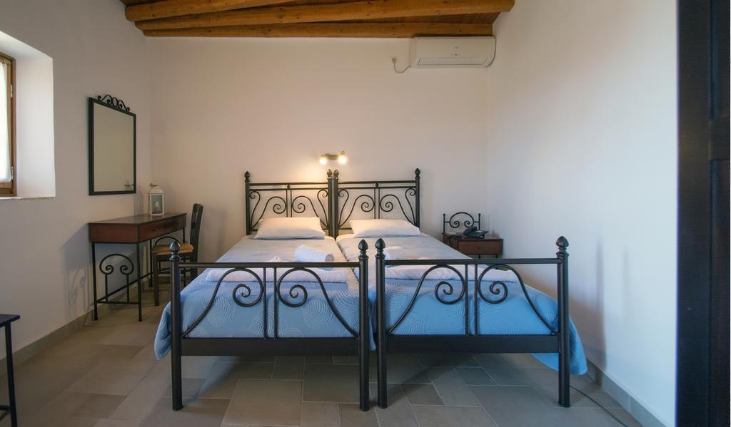 Kapetan Manwlis Appartement Kato Khora Buitenkant foto